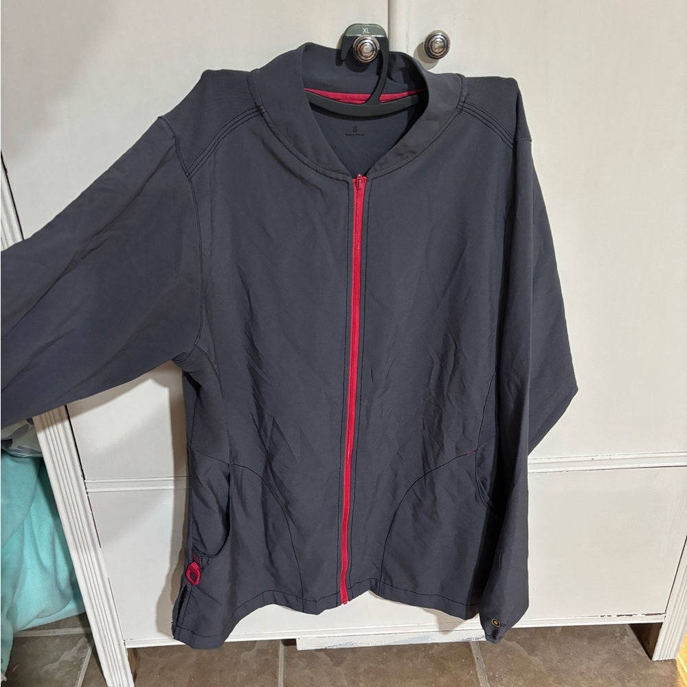 Carhartt Dark Gray Jacket with Red Zipper